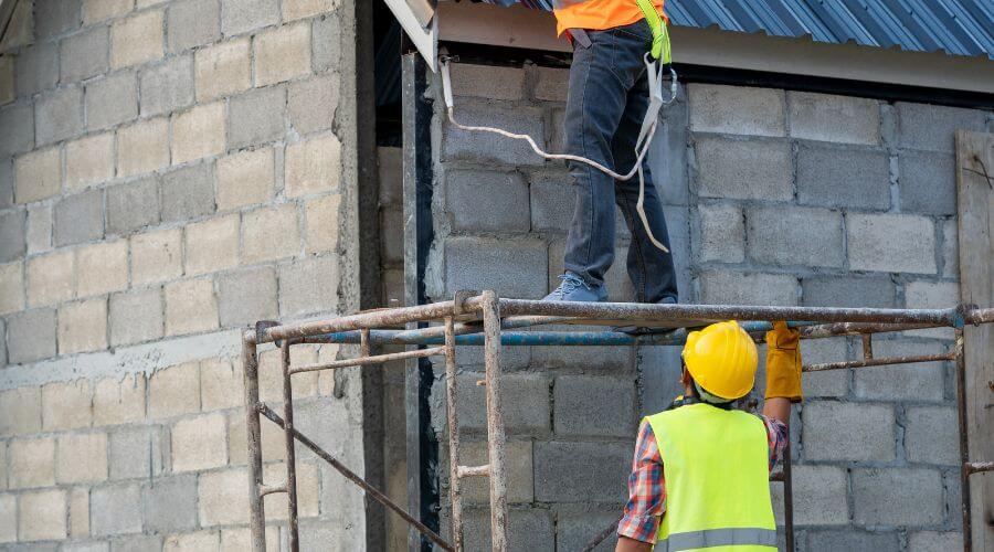 Professional gutter cleaning in Neskowin, OR